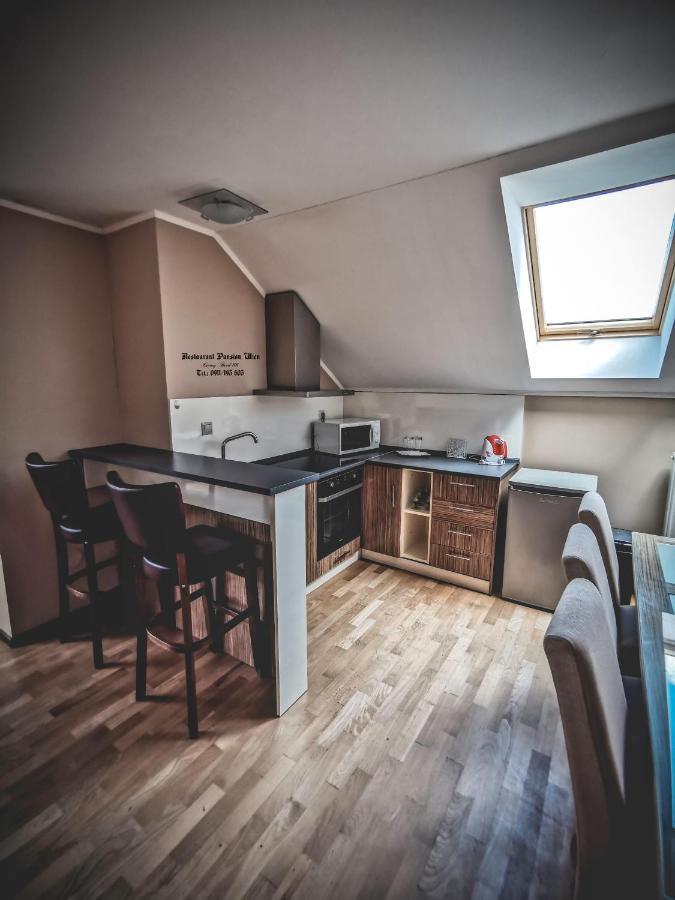 Restaurant Pansion Wien Cierny Brod Dış mekan fotoğraf