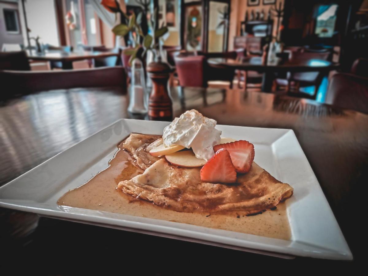 Restaurant Pansion Wien Cierny Brod Dış mekan fotoğraf