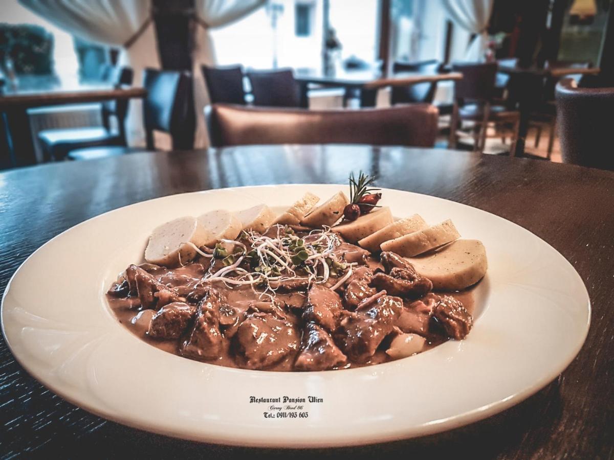 Restaurant Pansion Wien Cierny Brod Dış mekan fotoğraf